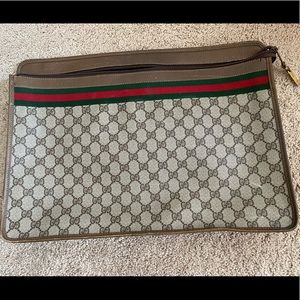Authentic Gucci Vintage Web GG Portfolio